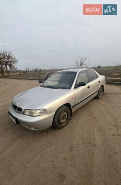 Седан Daewoo Nubira 1998 в Николаеве