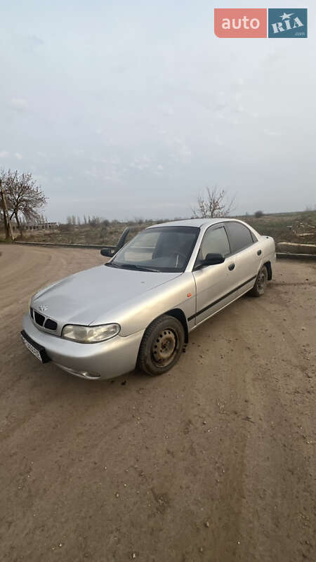 Daewoo Nubira 1998