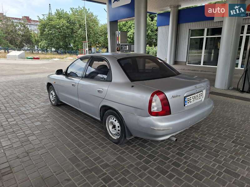 Седан Daewoo Nubira 1998 в Николаеве