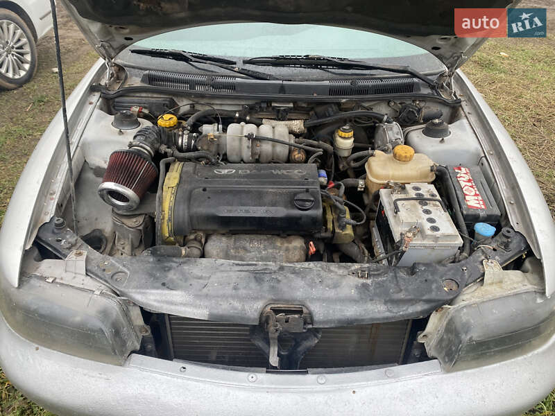 Седан Daewoo Nubira 1998 в Киеве