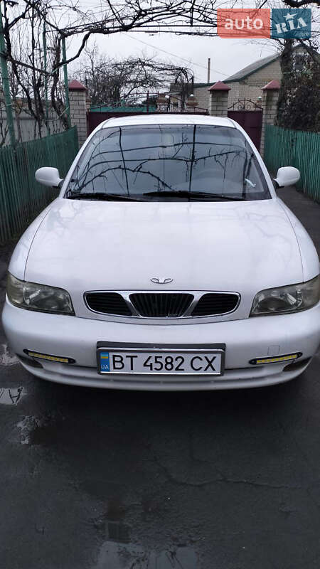 Daewoo Nubira 1998
