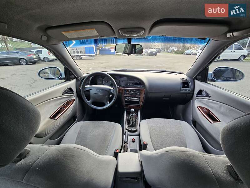 Седан Daewoo Nubira 2003 в Одессе