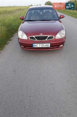 Седан Daewoo Nubira 2003 в Дрогобыче