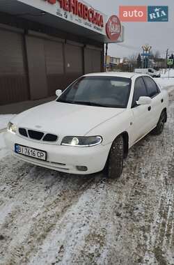 Седан Daewoo Nubira 1998 в Полтаві