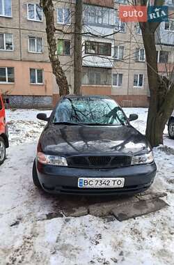 Седан Daewoo Nubira 1998 в Львове