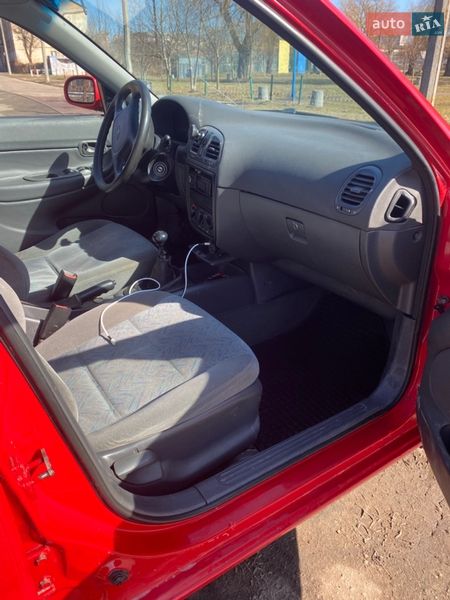 Седан Daewoo Nubira 1998 в Бердичеве