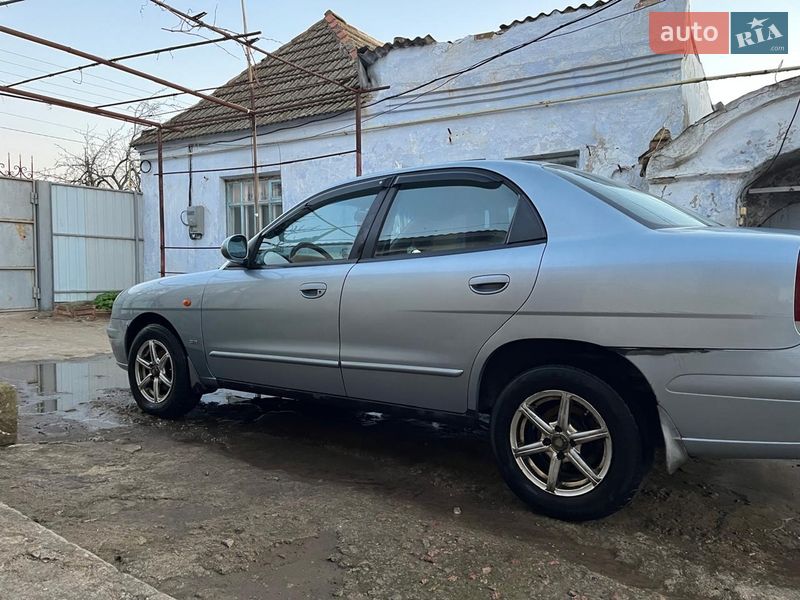 Седан Daewoo Nubira 2003 в Миколаєві