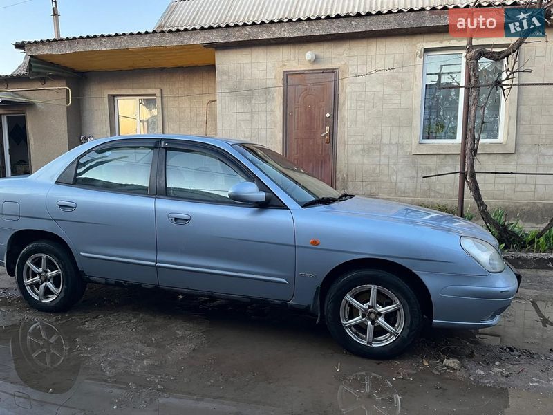 Седан Daewoo Nubira 2003 в Миколаєві