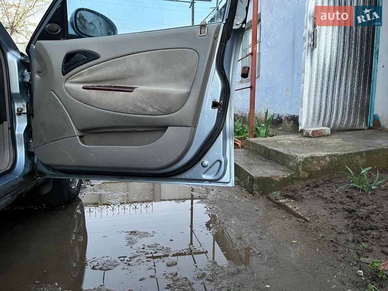 Седан Daewoo Nubira 2003 в Миколаєві