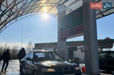 Седан Daewoo Nubira 1998 в Житомире