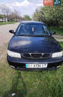 Седан Daewoo Nubira 1998 в Днепре