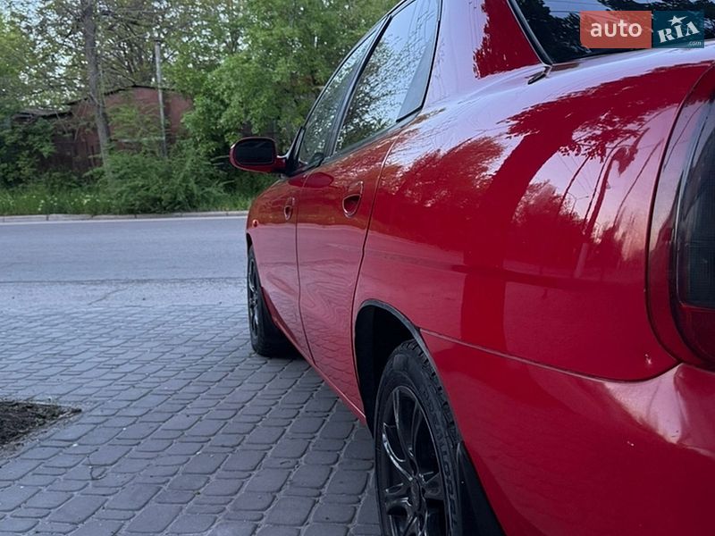 Седан Daewoo Nubira 1998 в Запорожье