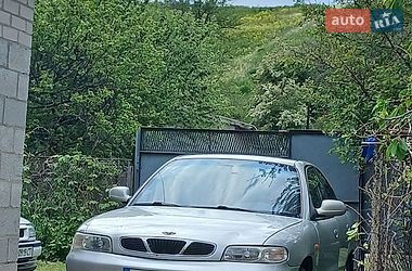 Седан Daewoo Nubira 1998 в Запорожье