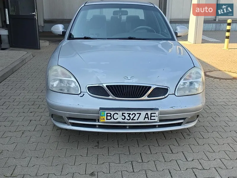 Daewoo Nubira