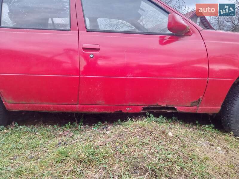 Хэтчбек Daewoo Racer 1995 в Косове