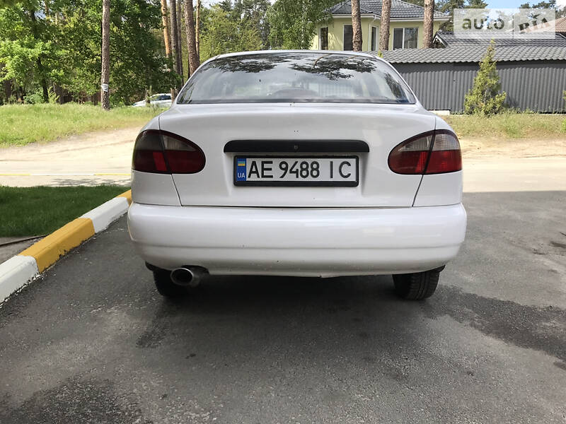 Седан Daewoo Sens 2004 в Буче