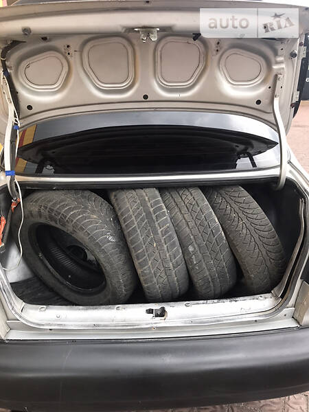 Седан Daewoo Sens 2004 в Дрогобичі