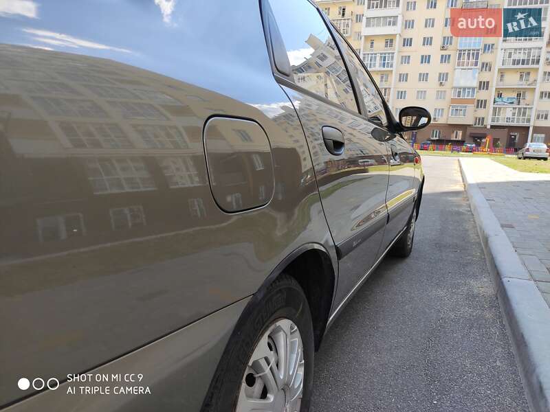 Седан Daewoo Sens 2005 в Чернигове