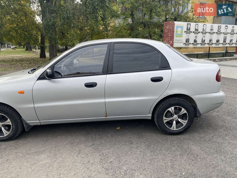 Седан Daewoo Sens 2007 в Новомосковську