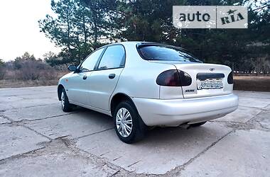 Седан Daewoo Sens 2003 в Энергодаре