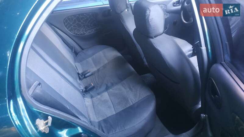 Седан Daewoo Sens 2002 в Полтаве