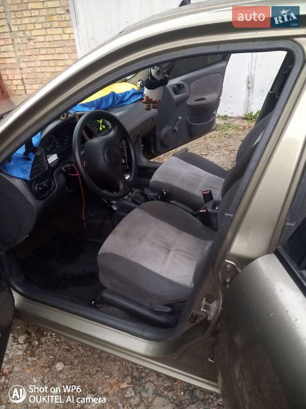 Седан Daewoo Sens 2004 в Ирпене