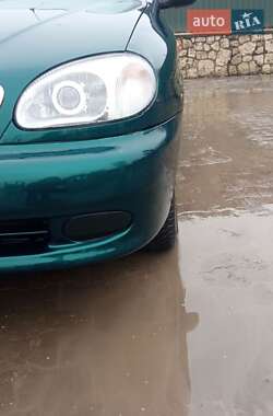 Седан Daewoo Sens 2004 в Волочиске