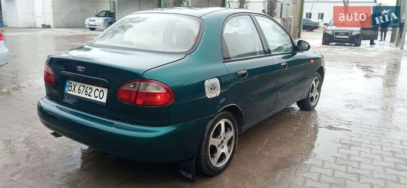 Седан Daewoo Sens 2004 в Волочиске