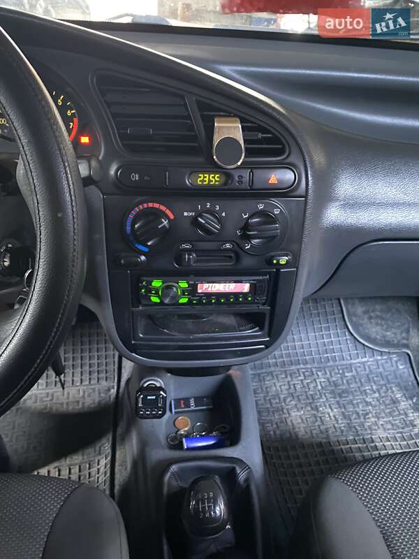 Седан Daewoo Sens 2006 в Миколаєві