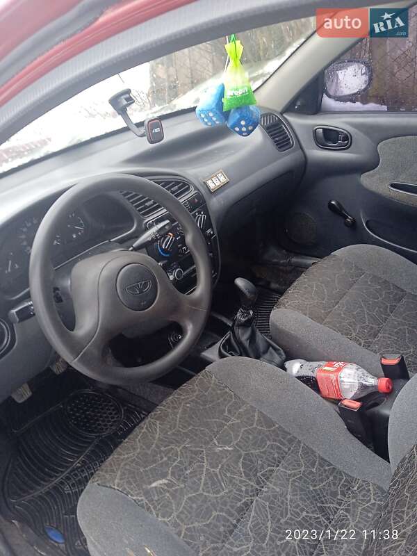 Седан Daewoo Sens 2006 в Мостиській