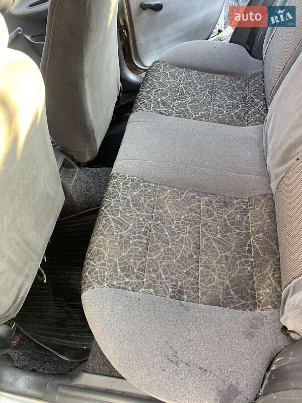 Седан Daewoo Sens 2004 в Чернігові