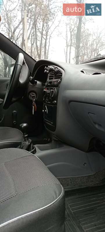 Седан Daewoo Sens 2004 в Каменском