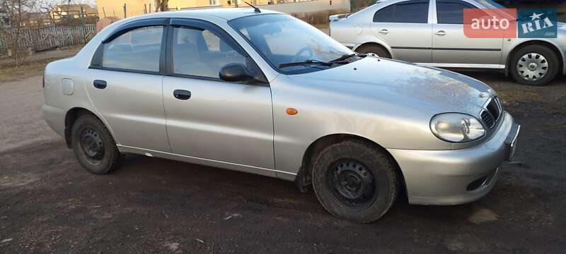 Седан Daewoo Sens 2004 в Яготине