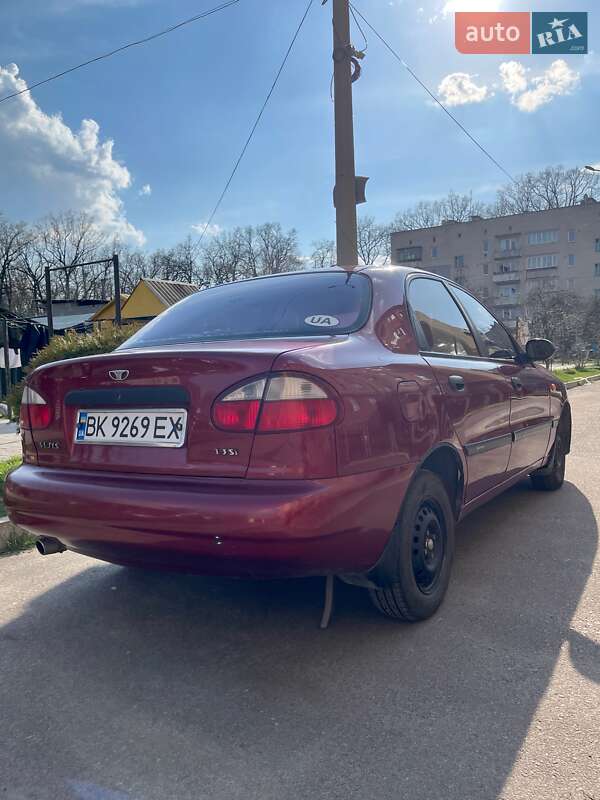 Седан Daewoo Sens 2006 в Рівному