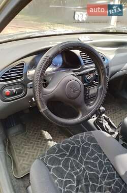 Седан Daewoo Sens 2003 в Вишневом