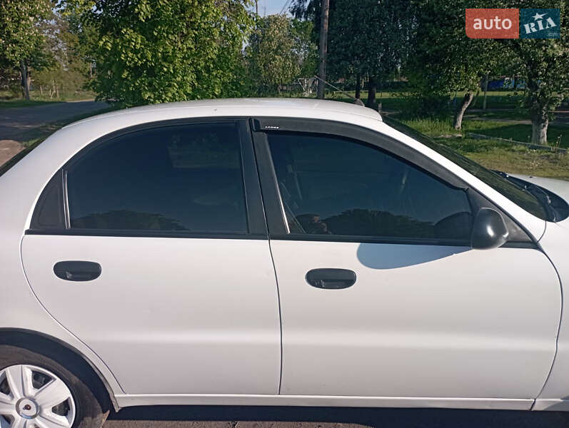 Седан Daewoo Sens 2005 в Гадяче