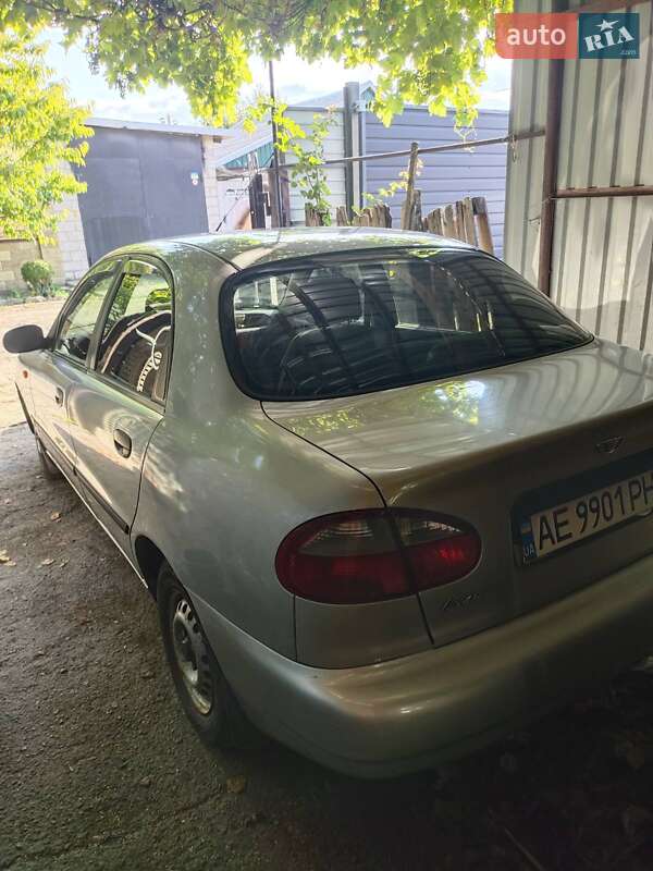 Седан Daewoo Sens 2004 в Дніпрі