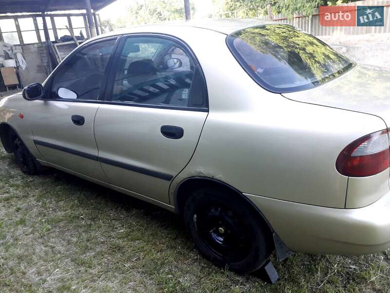 Седан Daewoo Sens 2004 в Дніпрі