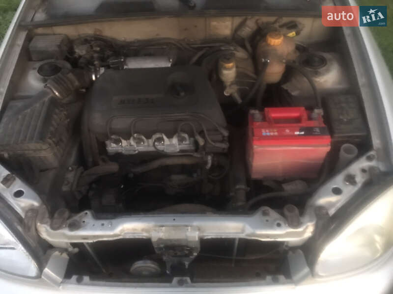 Седан Daewoo Sens 2006 в Чутове