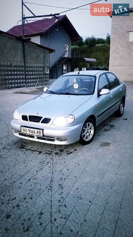 Седан Daewoo Sens 2005 в Самборе
