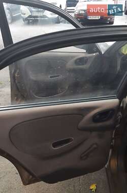 Седан Daewoo Sens 2005 в Ромнах