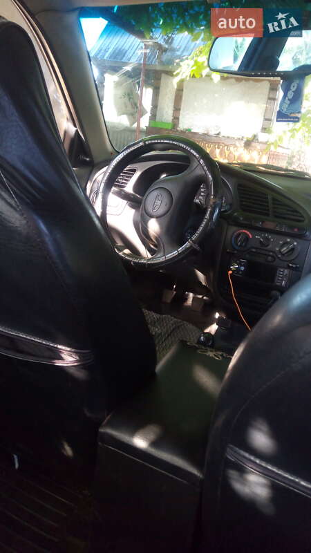 Седан Daewoo Sens 2003 в Чутове
