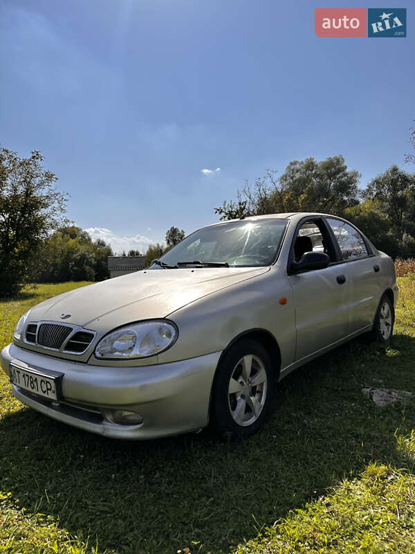 Седан Daewoo Sens 2006 в Снятині