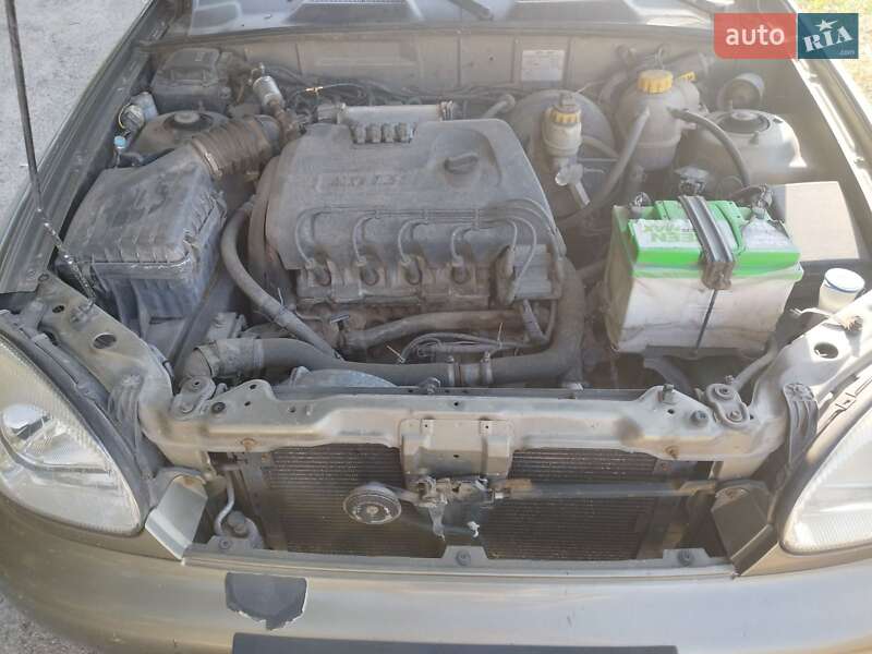 Седан Daewoo Sens 2005 в Запорожье