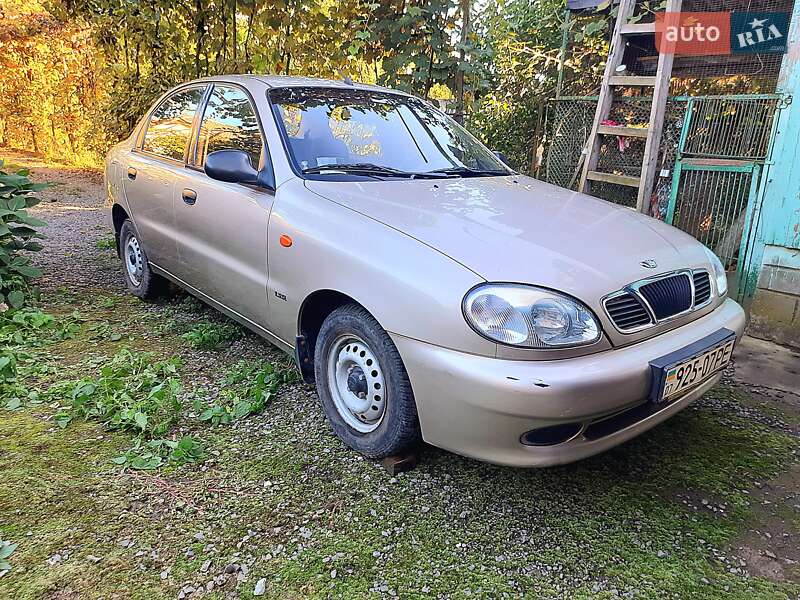 Седан Daewoo Sens 2004 в Ужгороде