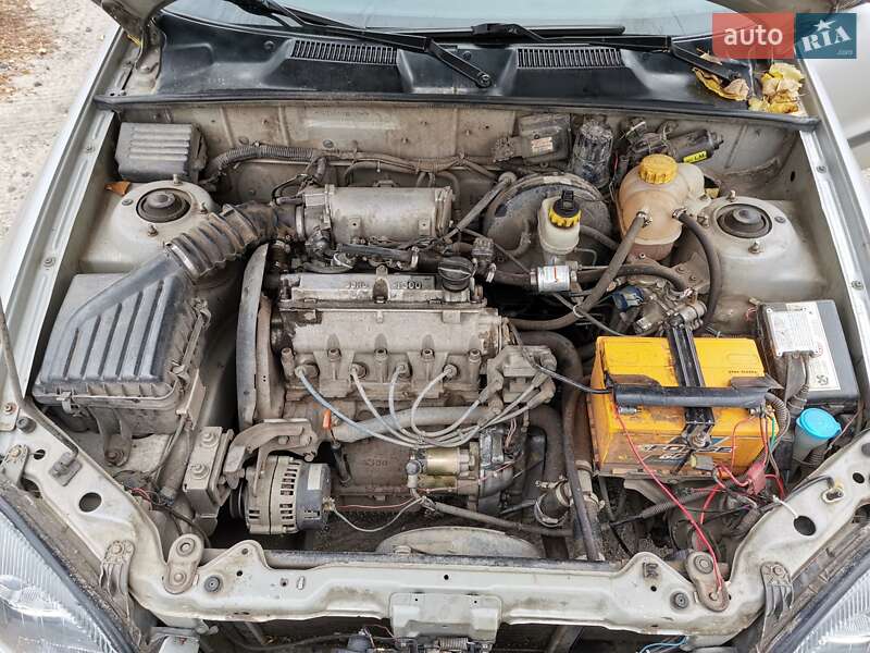 Седан Daewoo Sens 2004 в Петропавловке