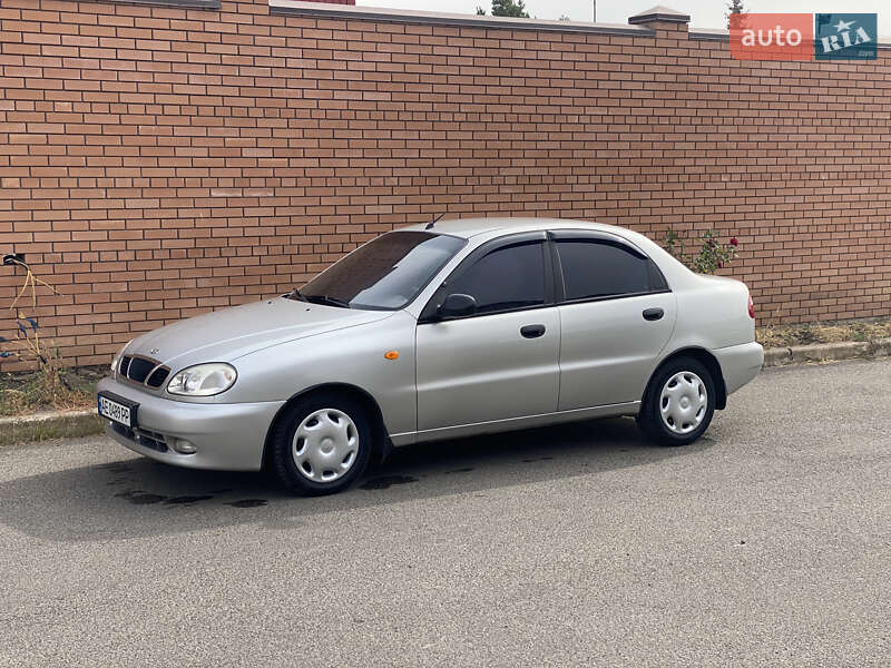 Седан Daewoo Sens 2002 в Кривом Роге