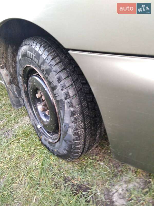 Седан Daewoo Sens 2004 в Бродах