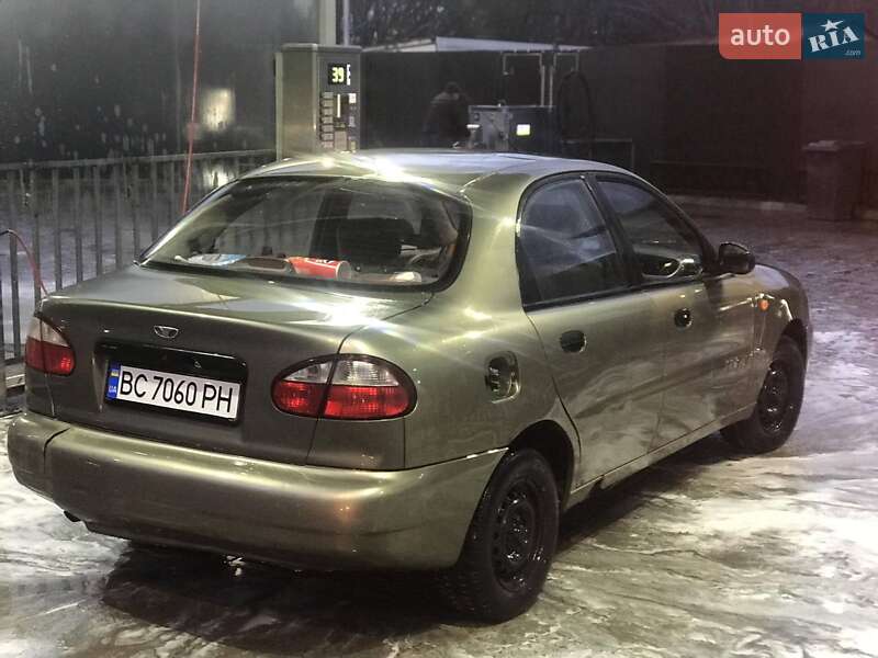 Седан Daewoo Sens 2003 в Львове