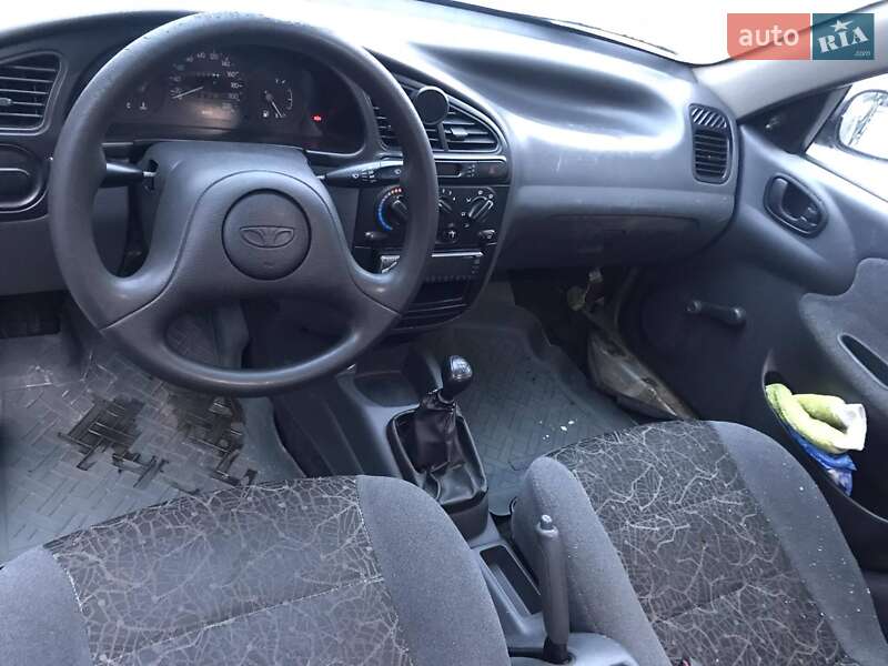 Седан Daewoo Sens 2003 в Львові